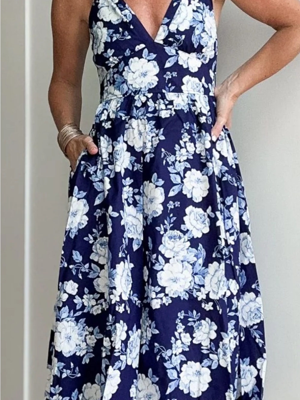 Navy Floral V-Neck Midi Dress with Pockets